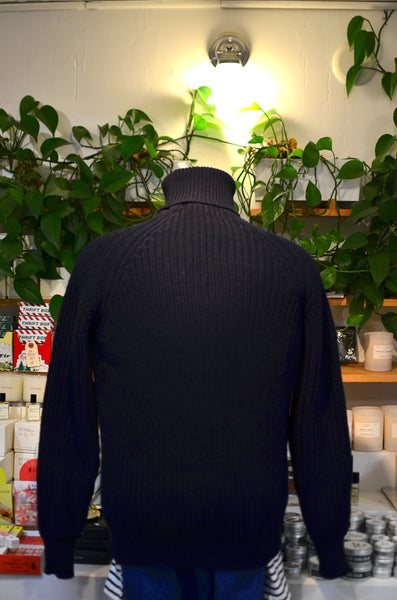 ARAN - FISHERMAN'S MERINO RIBBED TURTLENECK SWEATER (NAVY)