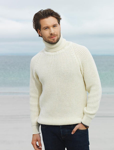 ARAN - FISHERMAN'S MERINO RIBBED TURTLENECK SWEATER (OFF-WHITE)