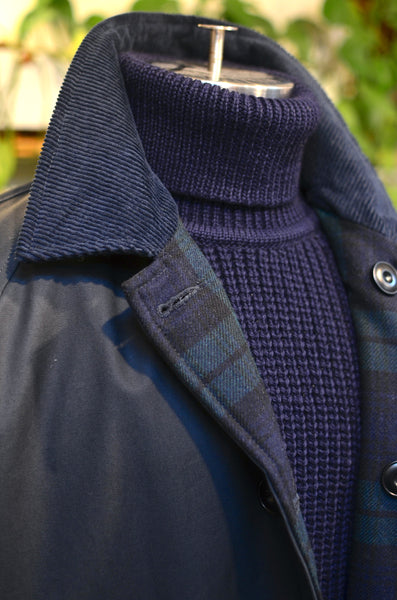 ARAN - FISHERMAN'S MERINO RIBBED TURTLENECK SWEATER (NAVY)