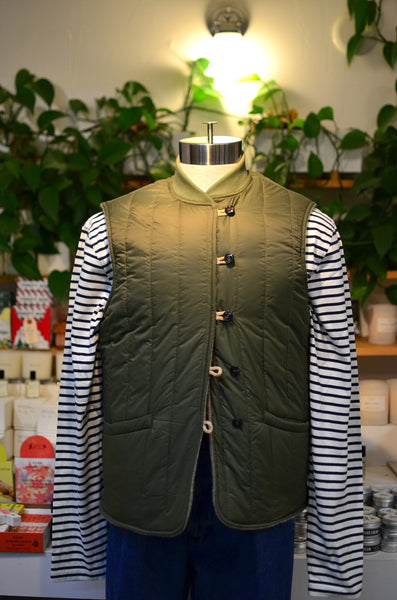 EAST HARBOUR SURPLUS - REVERSIBLE VEST