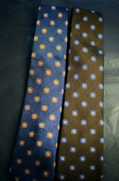 GIERREMILANO TIE (POLKA DOT SQUARE PEDALS)