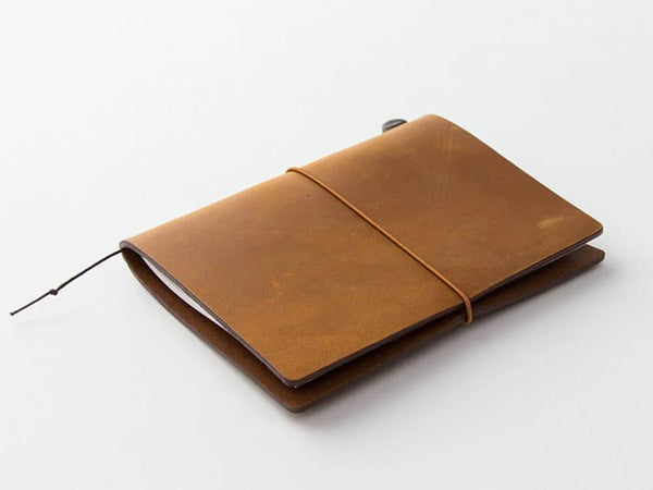 TRAVELER'S NOTEBOOK - PASSPORT SIZE