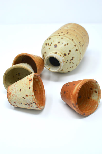 BUCKLAND CERAMICS - SAKE SET (POT & CUPS)