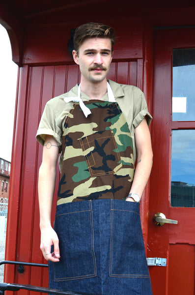 THE QUARTERMASTER APRON - CAMOUFLAGE / DENIM (UNISEX)