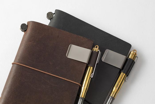 TRAVELER'S NOTEBOOK - PEN HOLDER (M)